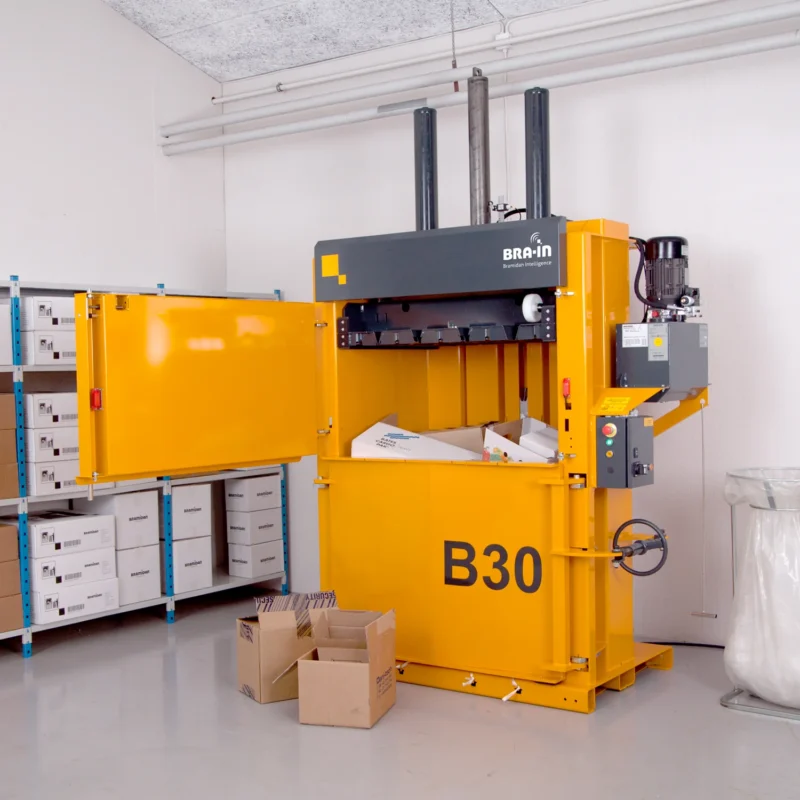 B30 baler with cardboard