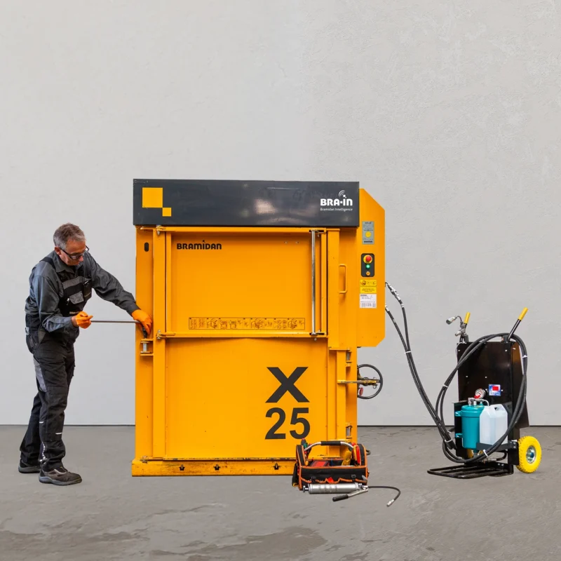 Oil-cleaning-1500x1500px.png