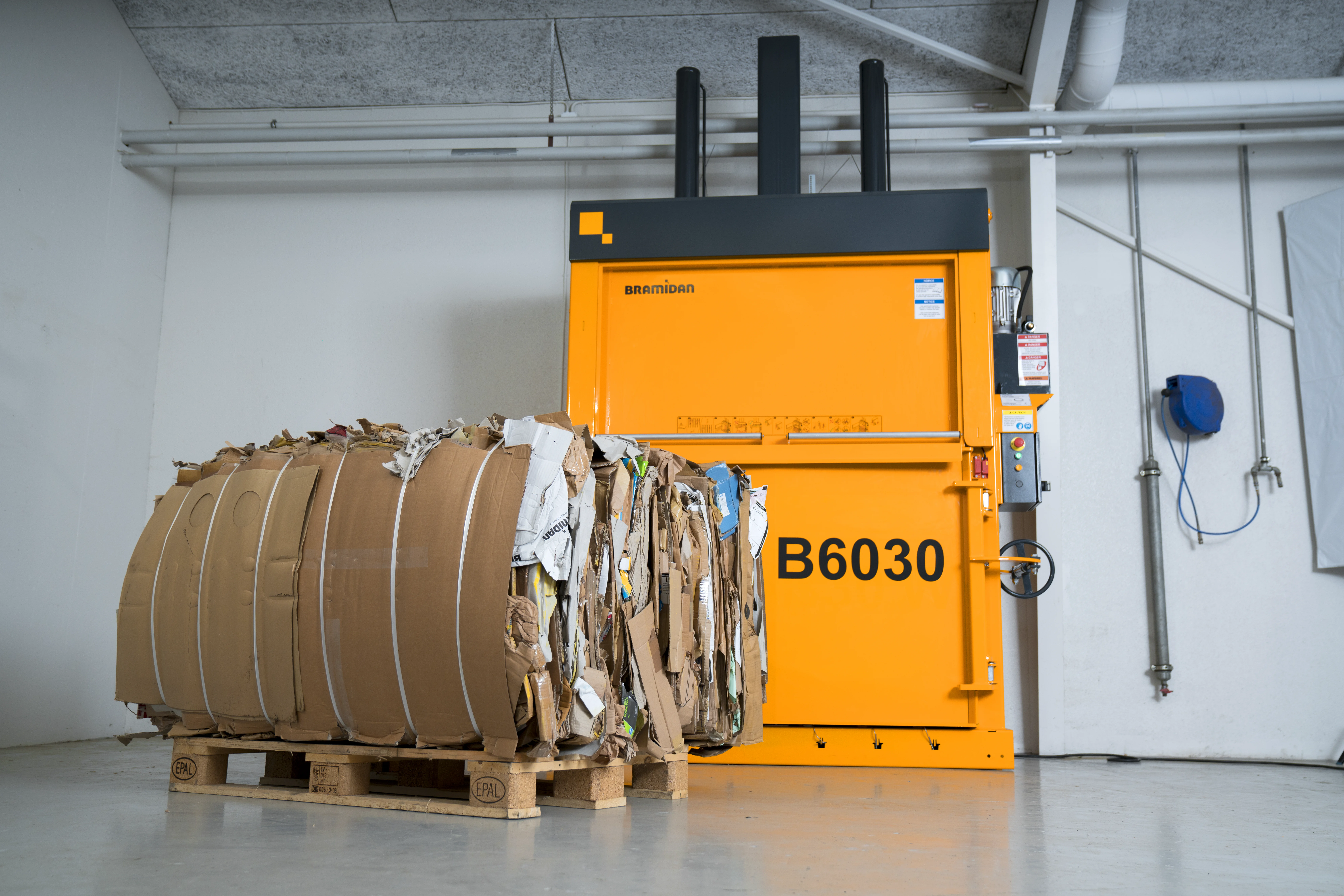 up close with cardboard bale in front (1) (002).tif