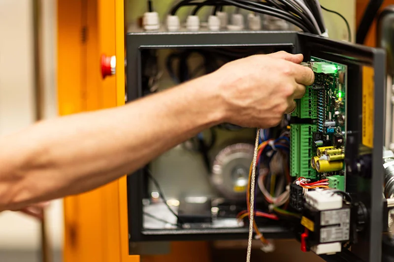 Fixing-plc-800x533px.jpg